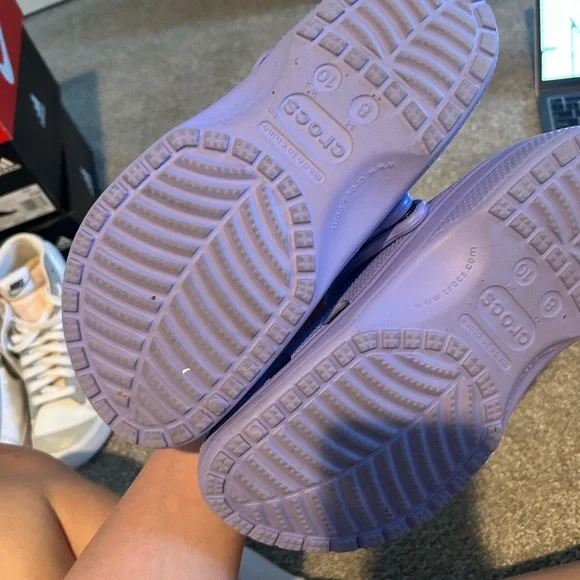 CROCS - Picture 2 of 2